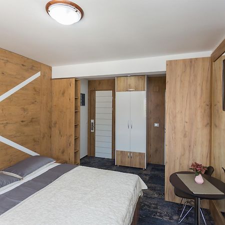 Tilia Hotel Cetinje Buitenkant foto