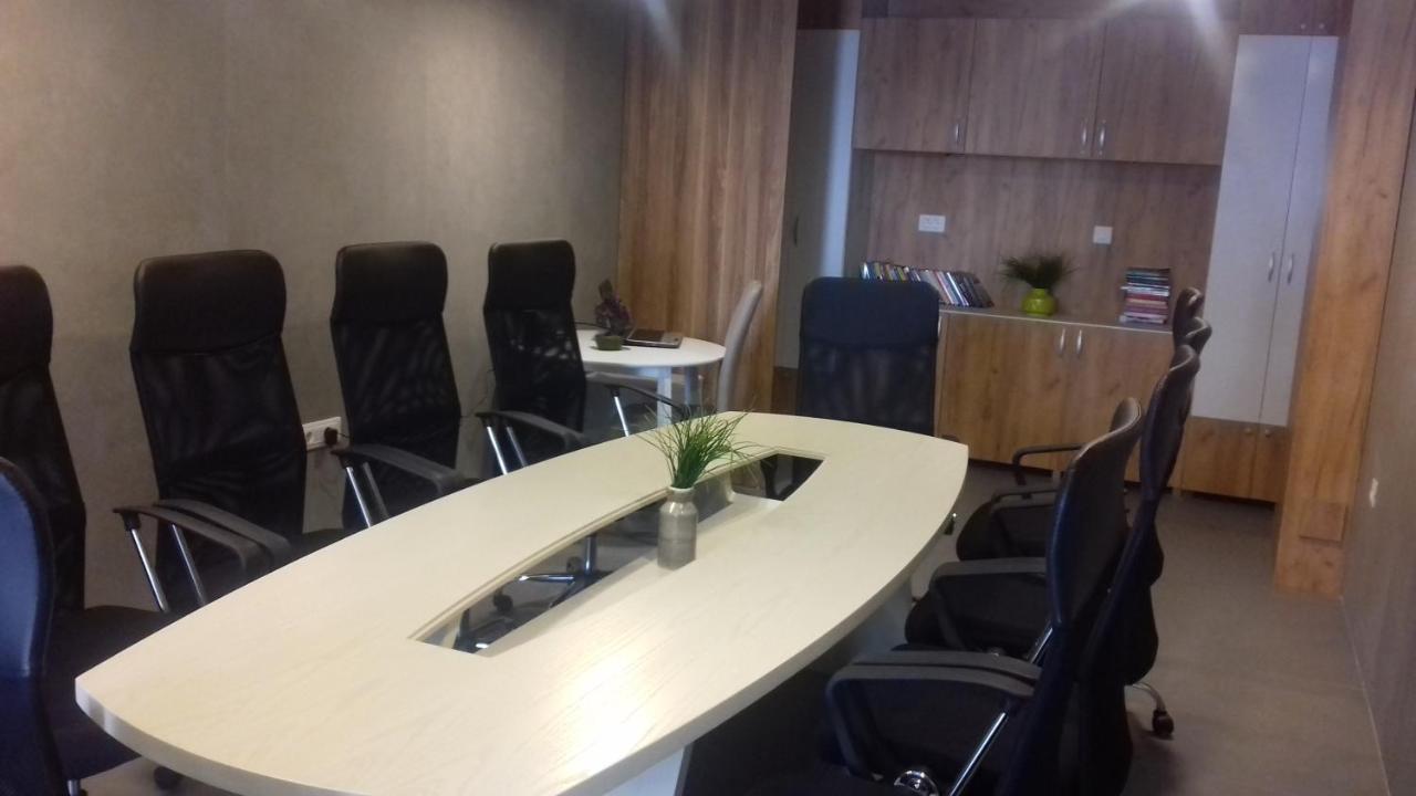 Tilia Hotel Cetinje Buitenkant foto