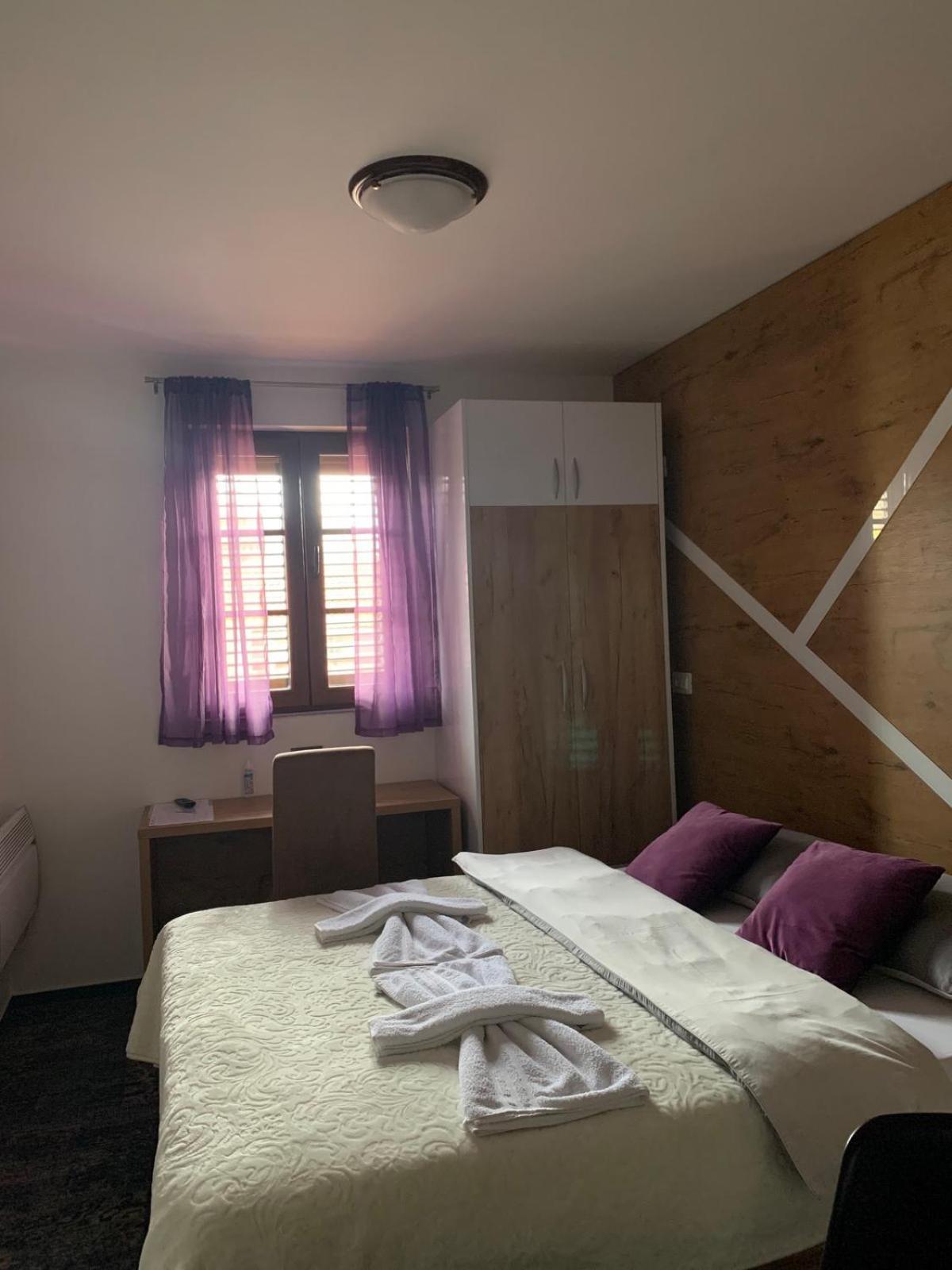 Tilia Hotel Cetinje Kamer foto