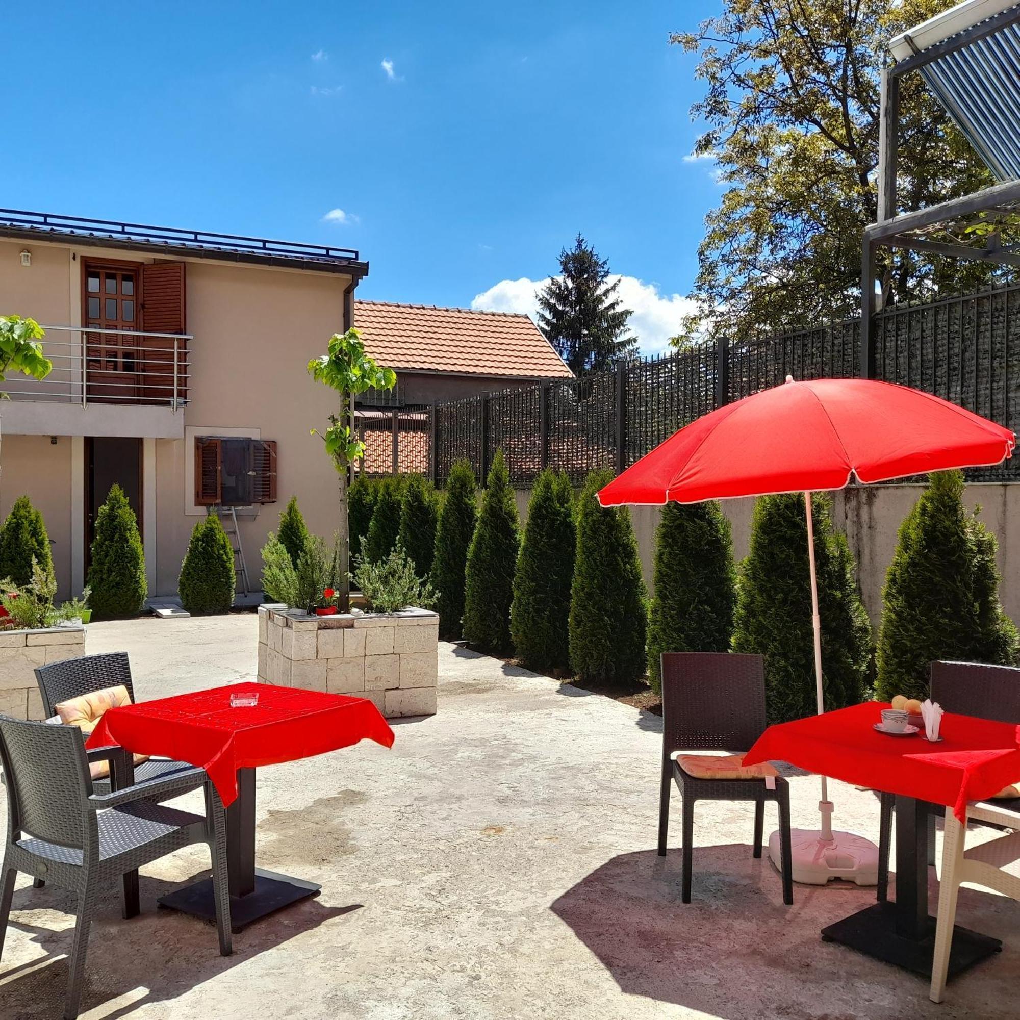 Tilia Hotel Cetinje Buitenkant foto