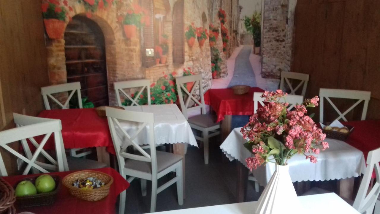 Tilia Hotel Cetinje Buitenkant foto