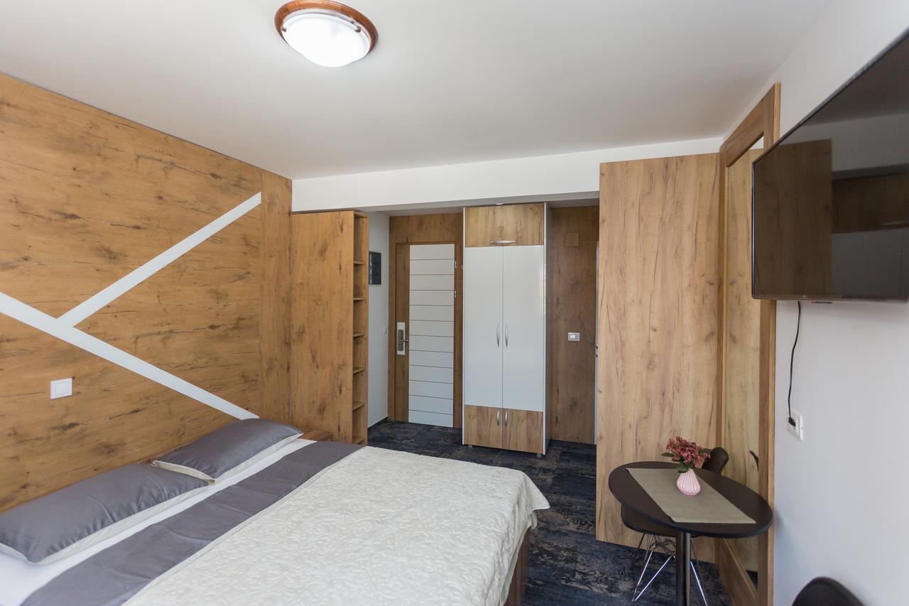 Tilia Hotel Cetinje Buitenkant foto