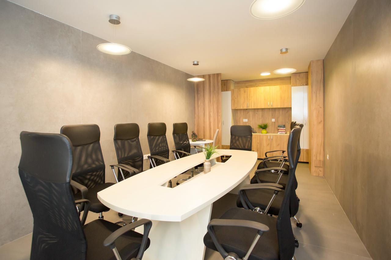 Tilia Hotel Cetinje Buitenkant foto