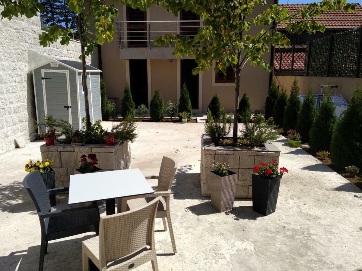Tilia Hotel Cetinje Buitenkant foto